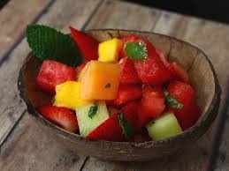 Salata de fructe Mojito